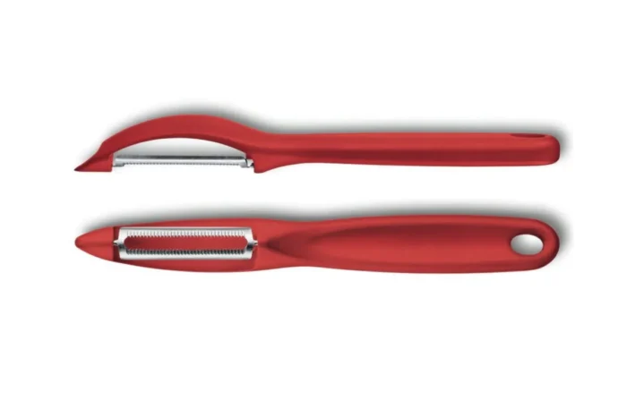 Victorinox czerwony zestaw szwajcarskich noży SWISS CLASSIC z obieraczką - obrazek 4