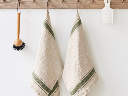 Lniana ścierka kuchenna LINEN TALES Vintage z paskami Zielona